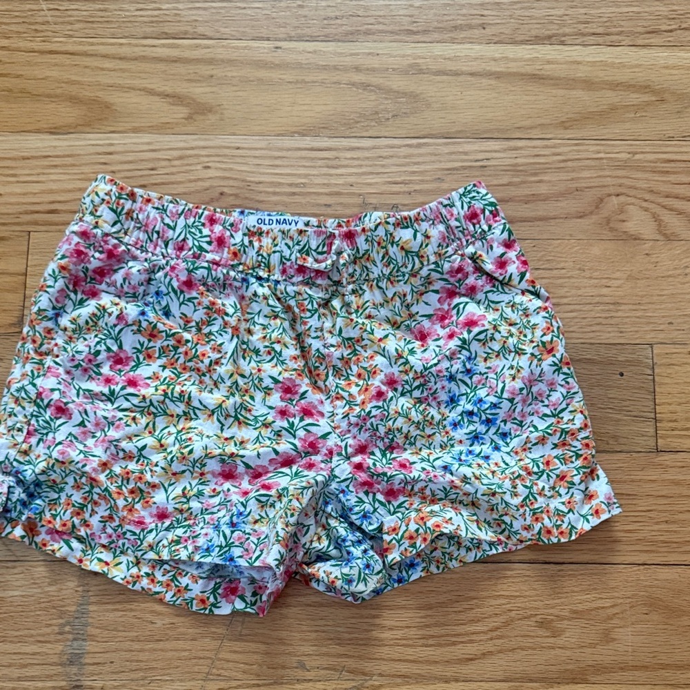 Old Navy Women's High Waist Floral Shorts - Multicolor